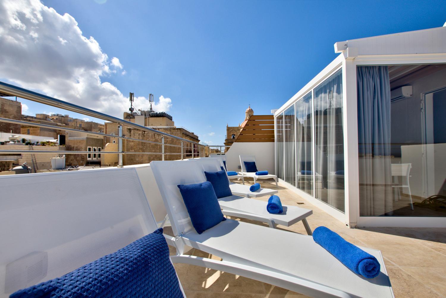Valletta Luxury 4-Bedroom Duplex With Stunning Sea Views Private Terrace And Jacuzzi Exterior photo